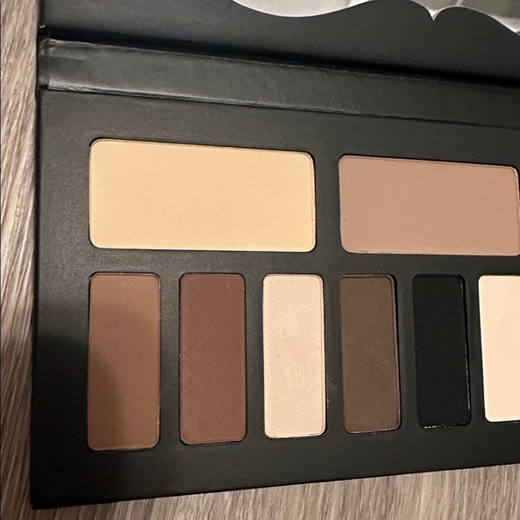 Kat Von D Shade + Light Palette - Picture 3 of 5